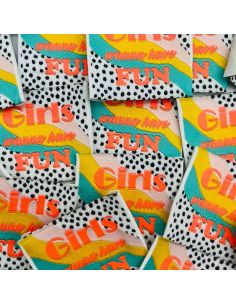 Lot de 5 étiquettes tissées à coudre Girls wanna have fun