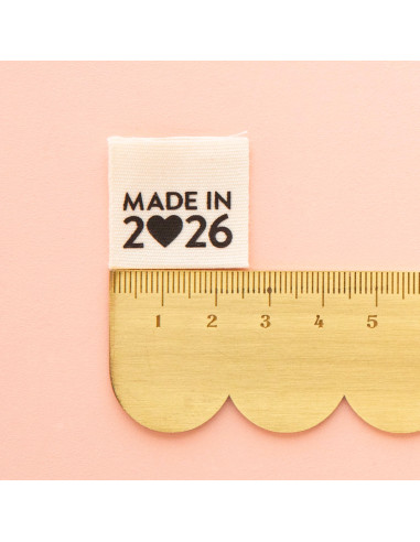 Lot de 8 étiquettes tissées - Made in 2026 noir