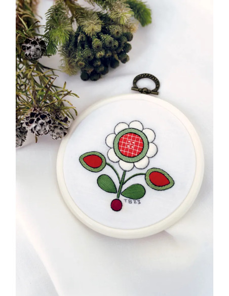 Livre introduction à la broderie blanche