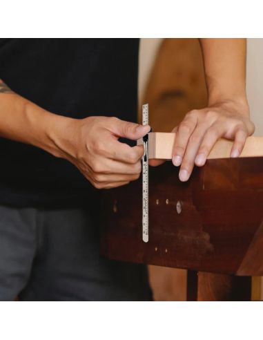 Réglet flexible en métal avec clip coulissant