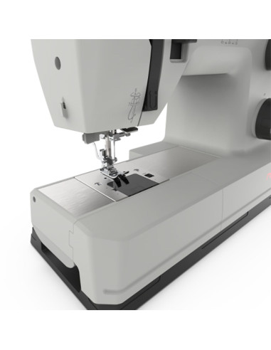 Machine à coudre Necchi Q132A