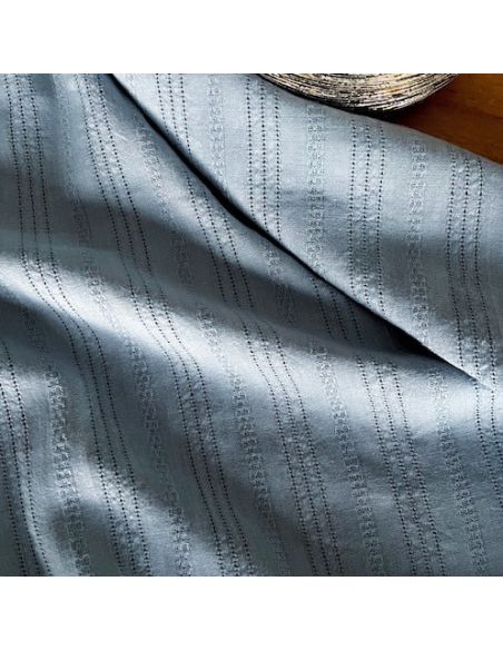 Tissu broderie Iris bleu ciel - My Dress Made
