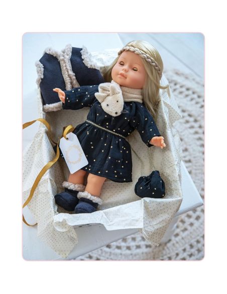 Livre je couds la garde robe de ma poupée