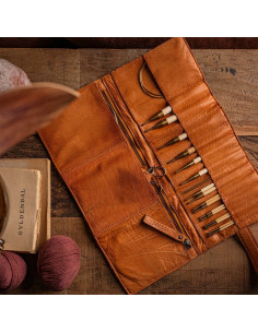 Etui de rangement en cuir pour aiguilles circulaires Muud Stockholm - Whisky