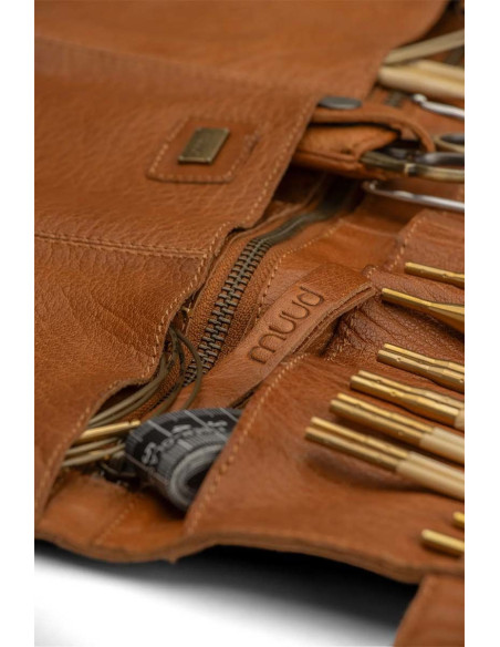 Etui de rangement en cuir pour aiguilles circulaires Muud Stockholm - Whisky
