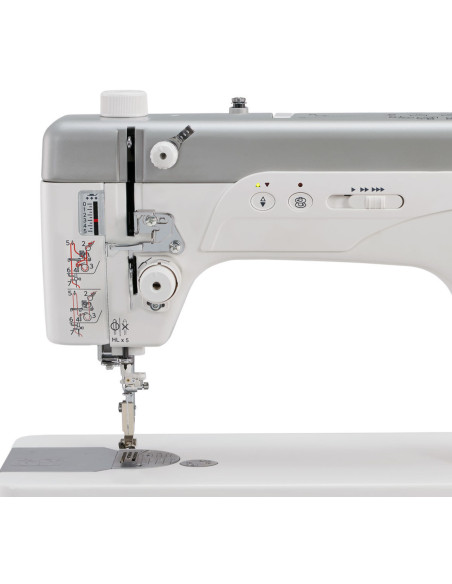 Machine à coudre Janome HD-9 Professional