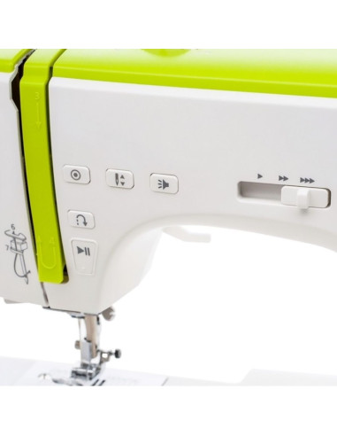 Machine à coudre Necchi NC-102D