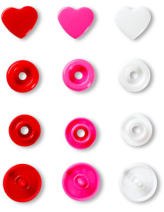 Set de 30 boutons pression Color Snaps Coeurs 12,4 mm - Rouge, blanc et fuchsia 2