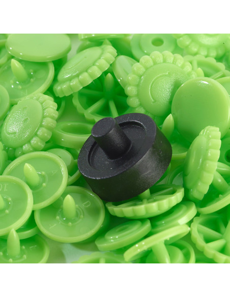 Set de 21 boutons pression Color Snaps Fleurs 13,6 mm - Vert