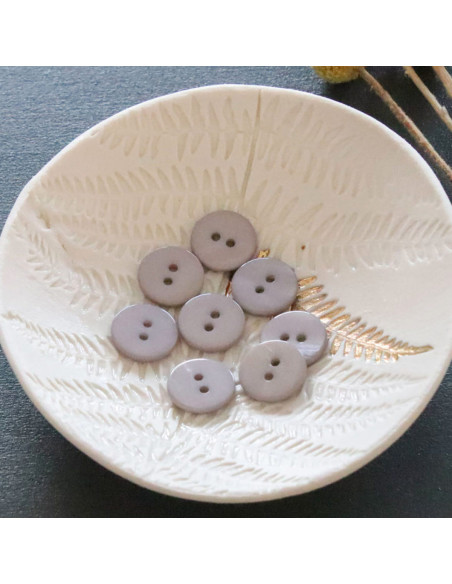 Bouton nacre plat 2 trous - Gris perle