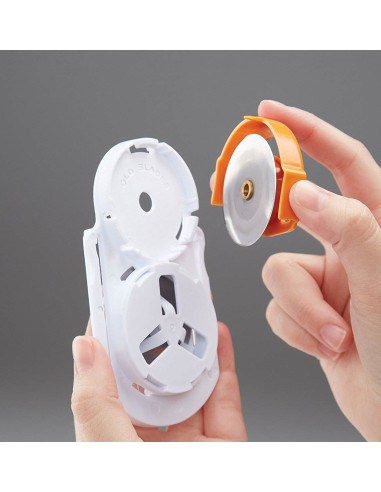 Outil de changement de lame sans contact Fiskars