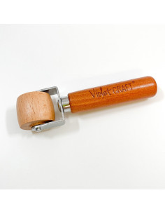 Roulette en bois pour presser Violet Craft