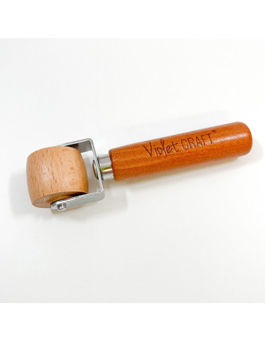 Roulette en bois pour presser Violet Craft