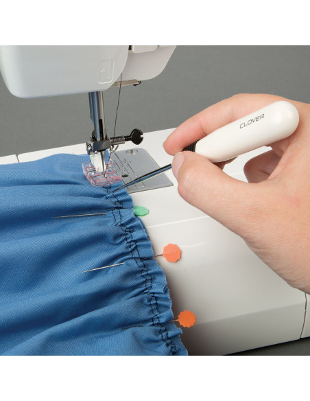 Poinçon de tailleur courbe
