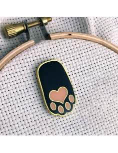 Porte-aiguilles aimanté - Patte de chat noire