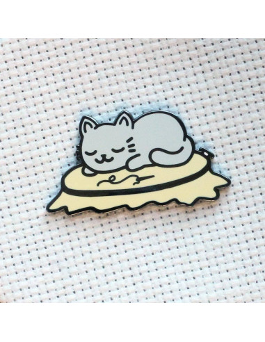 Porte-aiguilles aimanté - Chat qui fait la sieste