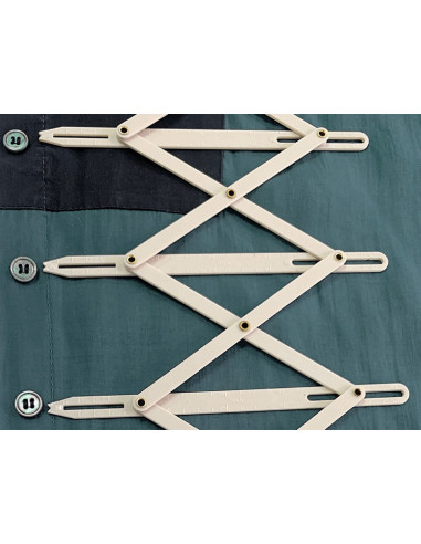 Règle de mesure pour boutonnières plastique