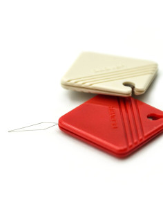 Set de 2 enfiles-aiguilles avec coupe-fils intégrés Clover 2