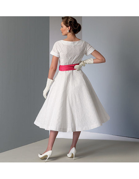 Patron de robe et ceinture - Vogue 9105