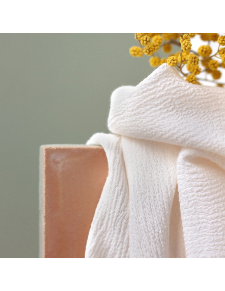 Tissu crêpe Marocain de viscose Blanc Cassé - La Maison Naïve