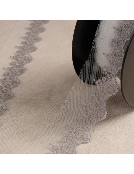Tulle brodé fleurs - Gris moyen