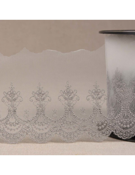 Tulle brodé festonné - Gris moyen