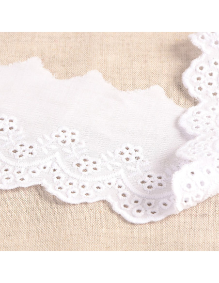 Broderie Anglaise fleurs festonnée - Blanc