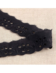 Broderie Anglaise fleurs festonnée Inaya - Noir