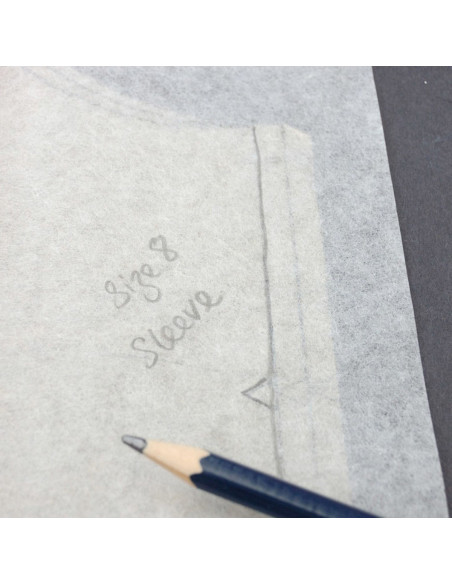 Rouleau de papier calque suédois pour patrons de couture - 0,70 cm x 20 mètres