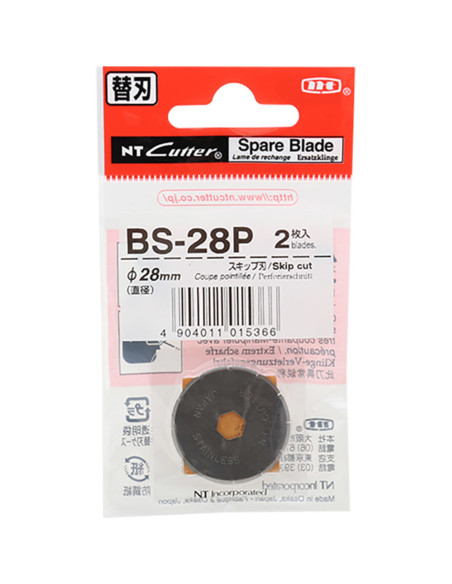 2 lames de rechange perforation pour cutter rétractable NT Cutter 28 mm