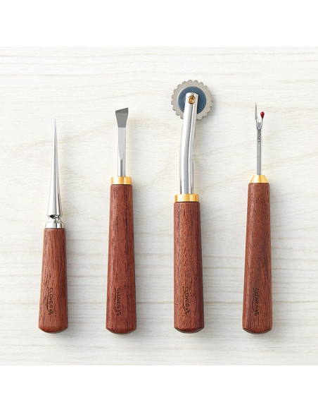 Set d´outils de couture en bois de noyer Clover