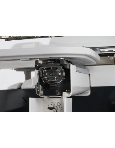 Brodeuse Janome MB4S