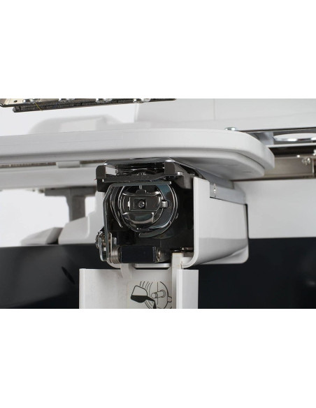 Brodeuse Janome MB4S
