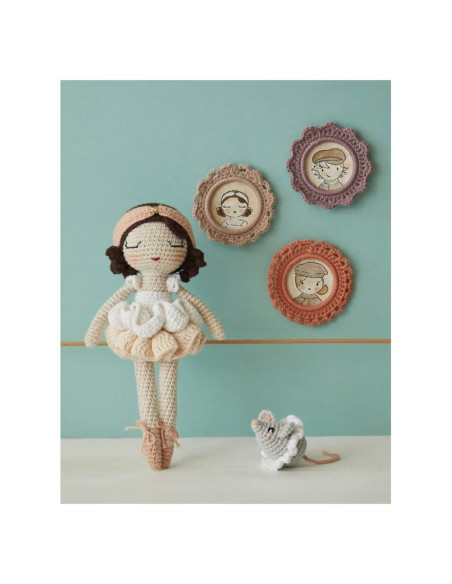 Livre poupées rétro au crochet