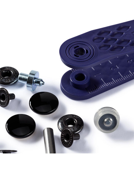 Boite de 10 boutons pression anorak Noir avec outil 15 mm