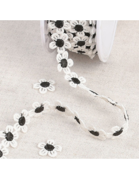 Guipure pâquerettes blanches - Noir et blanc