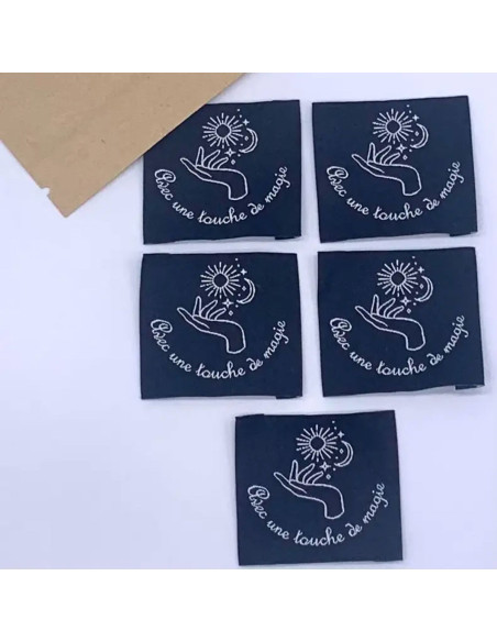 Lot de 5 étiquettes tissées à coudre Avec une touche de magie