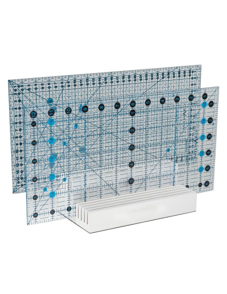 Casier bois blanc avec 10 fentes pour règles patchwork