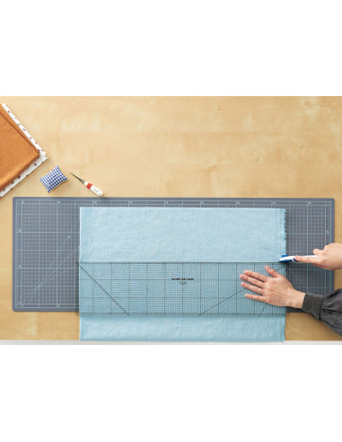 Tapis de découpe pliable Clover - 32 cm x 90 cm