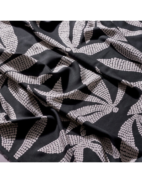 Tissu viscose Kaola Deep Charcoal - Atelier Brunette