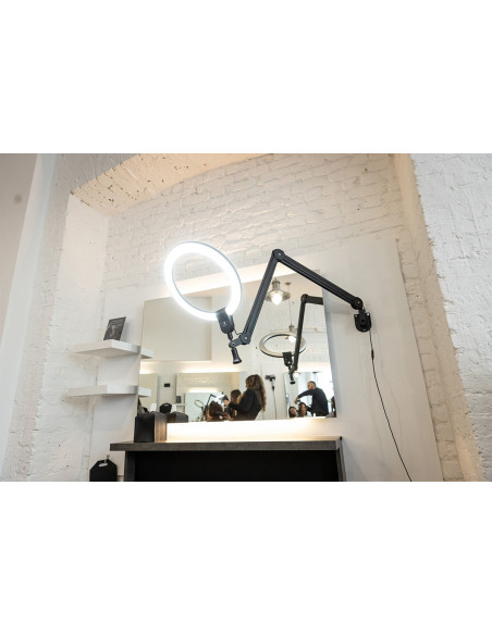 Lampe anneau Daylight Aura on Arm
