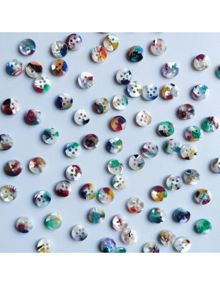 Paquet de 15 boutons en biorésine 10 mm 4 trous - Painterly