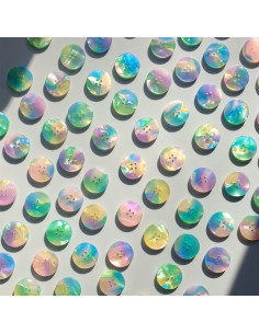 Paquet de 10 boutons en biorésine 20 mm 4 trous - Neverland 2