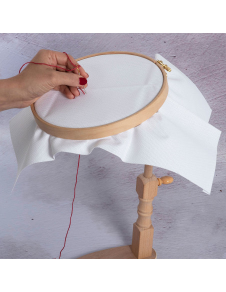 Tambour à broder sous cuisse avec cercle à broder Milward