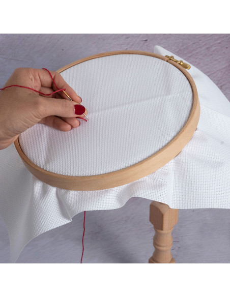 Tambour à broder sous cuisse avec cercle à broder Milward
