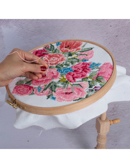 Tambour à broder sous cuisse avec 3 cercles à broder Milward