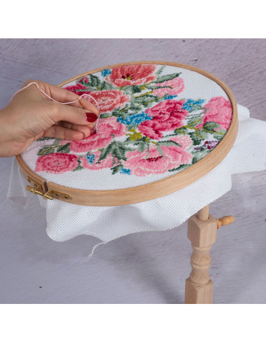 Tambour à broder sous cuisse avec 3 cercles à broder Milward