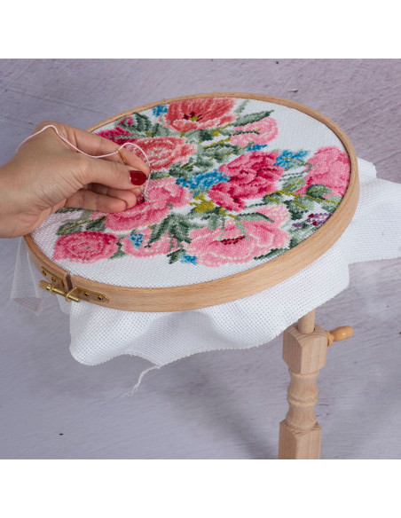 Tambour à broder sous cuisse avec 3 cercles à broder Milward