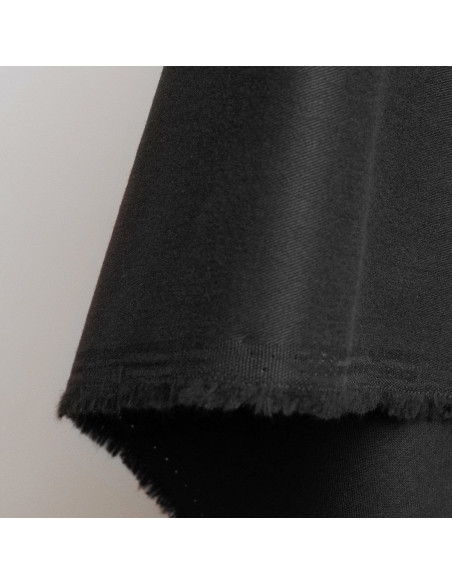 Tissu gabardine de coton light Black - Atelier Brunette
