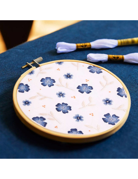 Kit broderie - Fleurs bleues